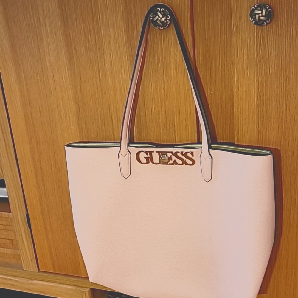 Should Guess bag purse.